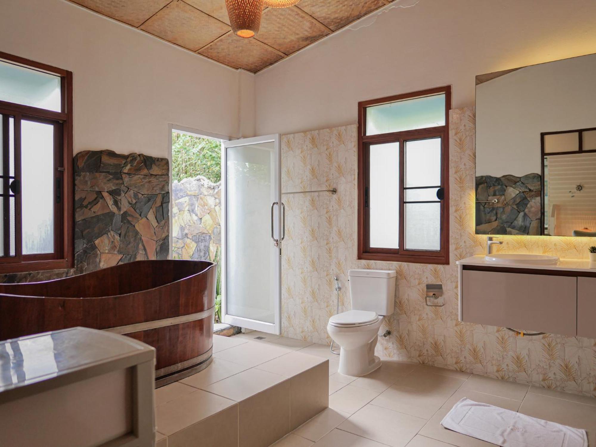 The Wooden Beach House 3Br - Sunset Beach Garden Taling Ngam  Экстерьер фото