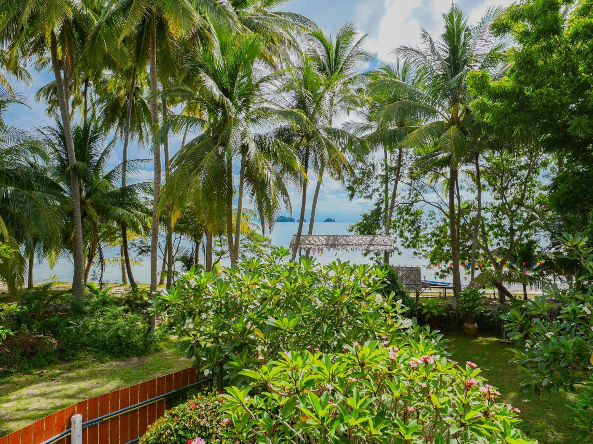 The Wooden Beach House 3Br - Sunset Beach Garden Taling Ngam  Экстерьер фото